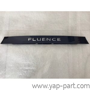 848102365R Bagaj Kapak Çıtası Astarlı Kameralı Fluence